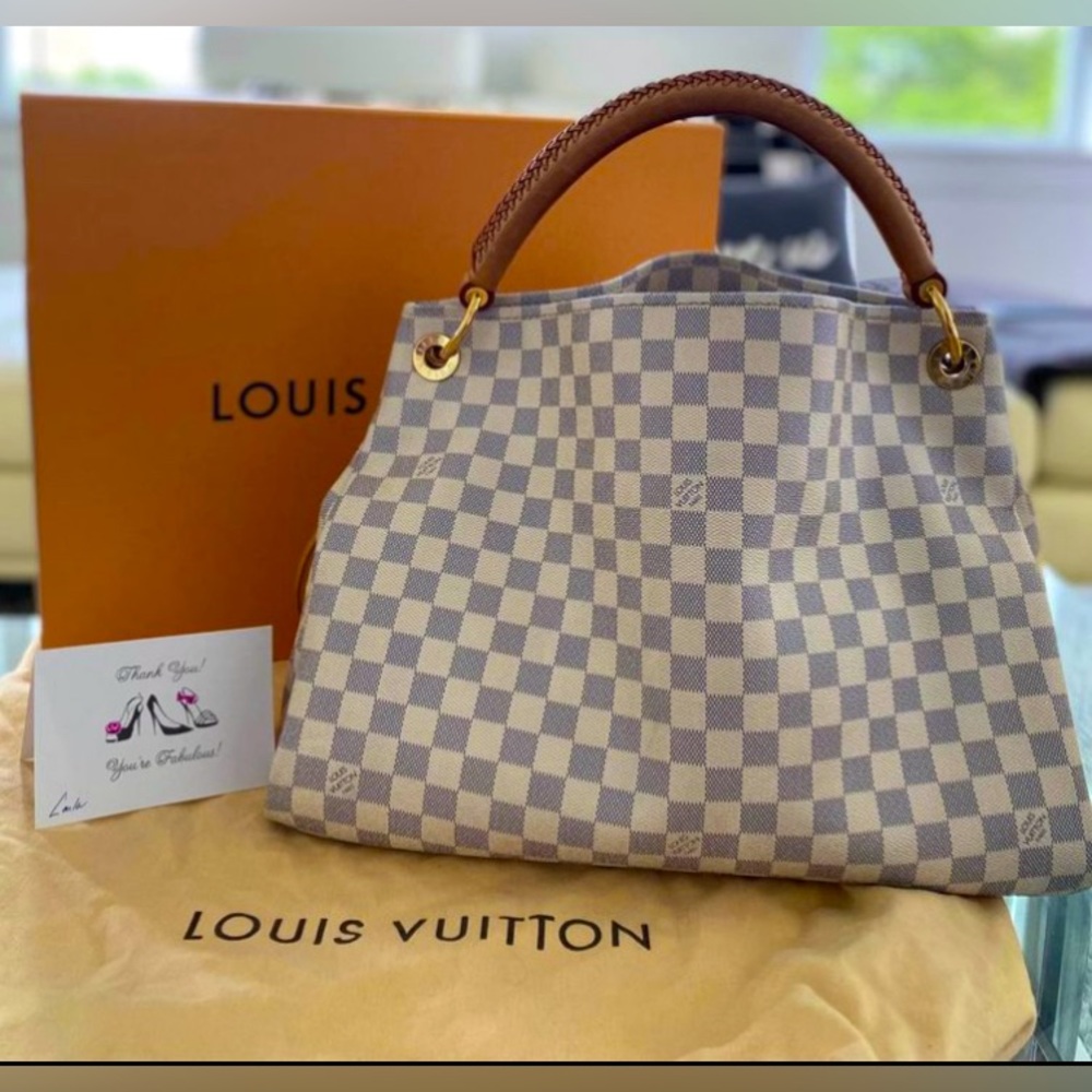 Authentic Louis Vuitton Artsy Handbag Damier MM